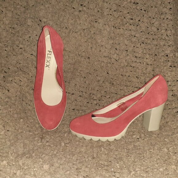 The FLEXX-Red Suede Uppers-Rubber Block Heel/Sole-Pumps-Sz 37/6-Near Mint - Picture 1 of 7